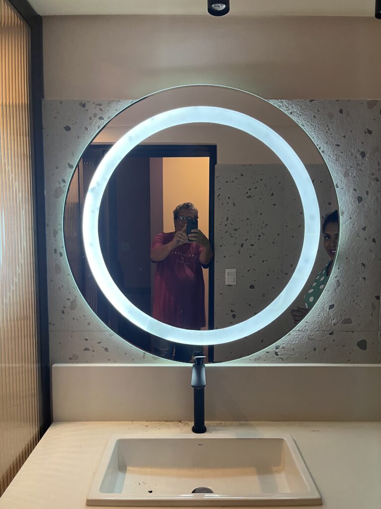 Espelho decorativo elegante para sala de jantar