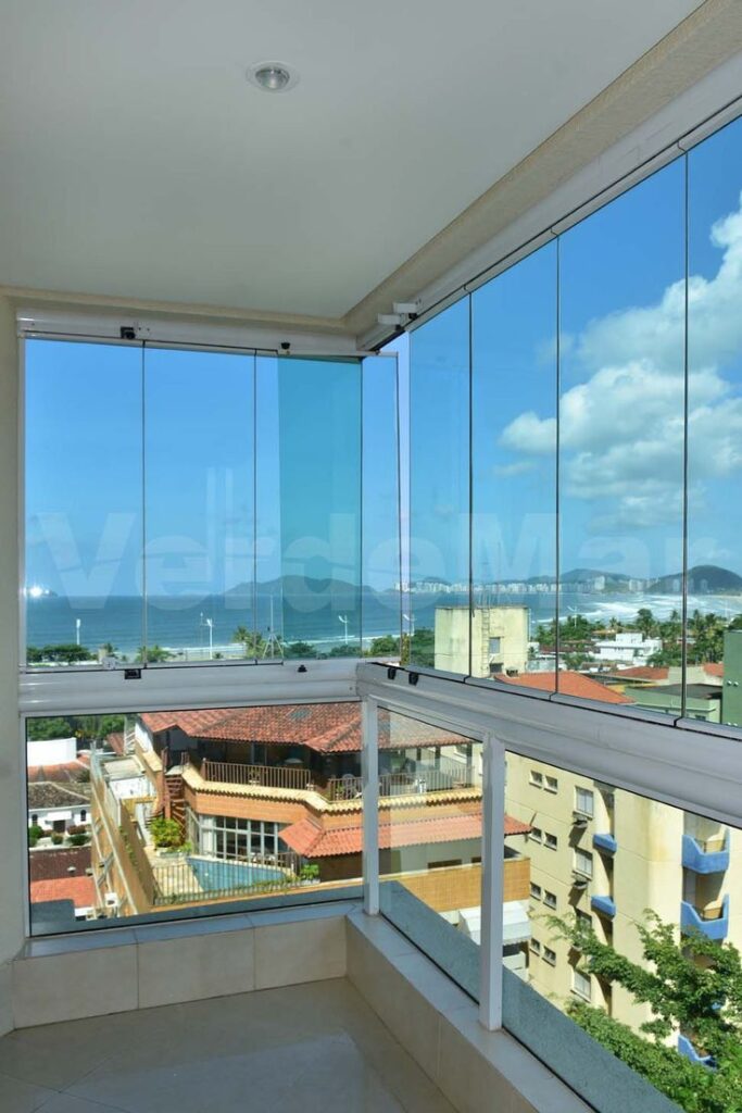 instalação de fechamento de sacada com vidro temperado